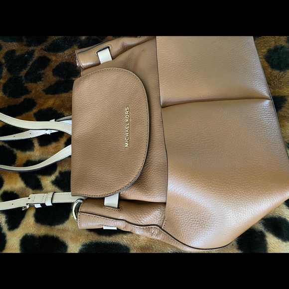 Michael Kors backpack - Picture 4 of 5